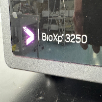 TelesisBio BioXp 3250 Benchtop Biology Workstation image 2